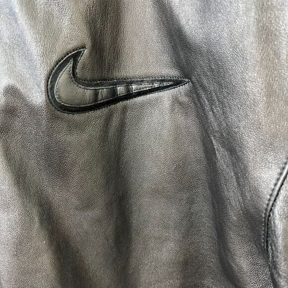 Collectible Vintage Nike Big Swoosh Varisty Leather Bomber Jacket – Size XXL - Picture 13 of 16